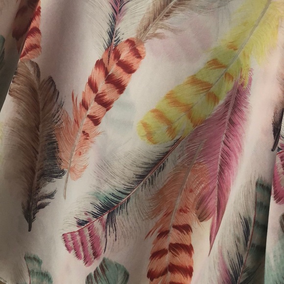 Fun feather camisole blouse - Picture 2 of 4